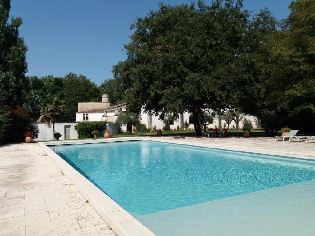 Mas Des Becasses, En Provence - 22 Personnes Villa Arles Kültér fotó
