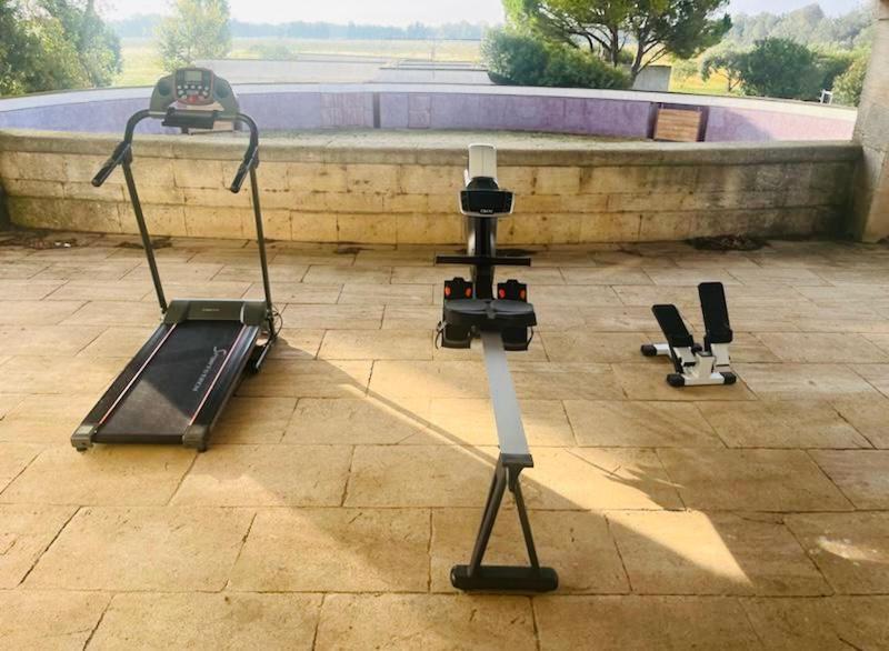 Mas Des Becasses, En Provence - 22 Personnes Villa Arles Kültér fotó