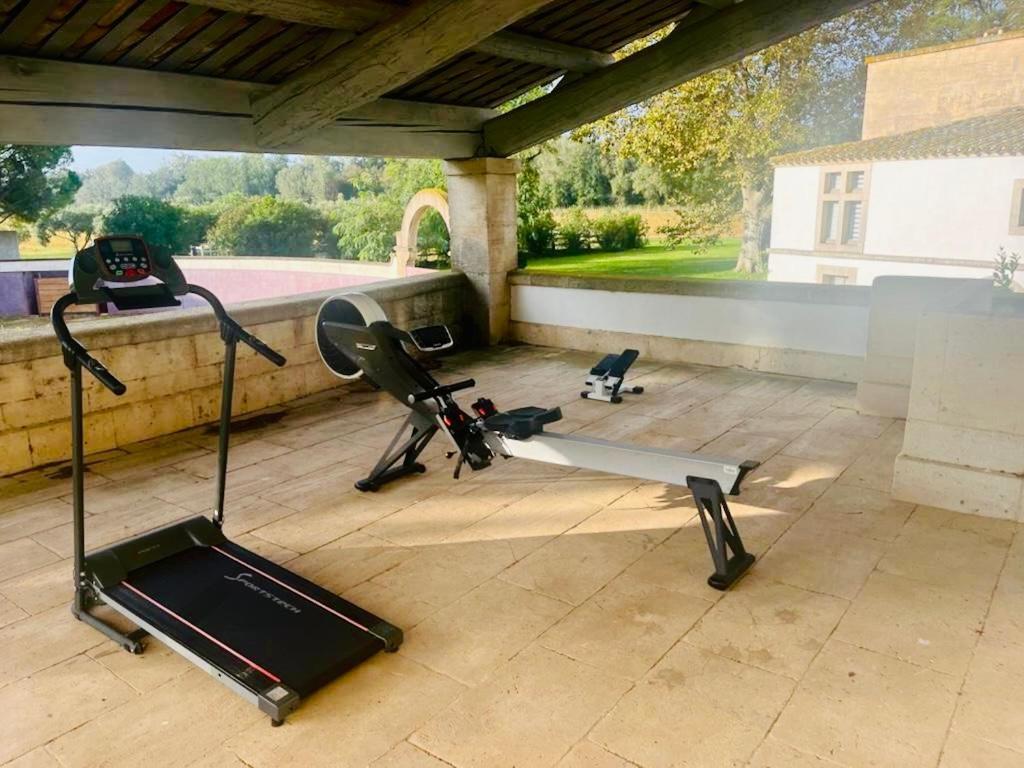 Mas Des Becasses, En Provence - 22 Personnes Villa Arles Kültér fotó